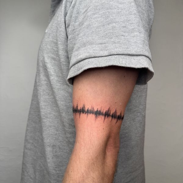 Tattoo electrocardiograma